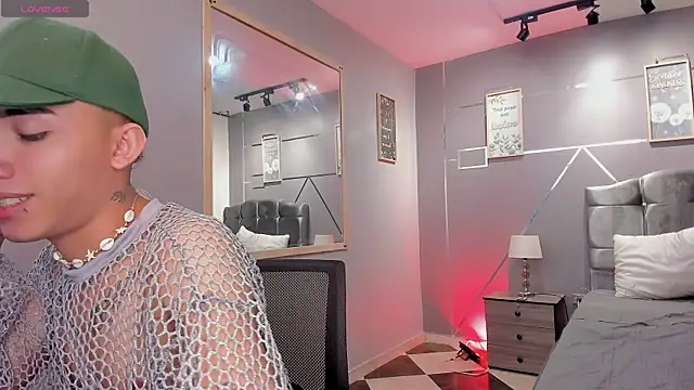 Micaela Rangel online show from March 17, 2025, 3:14 am