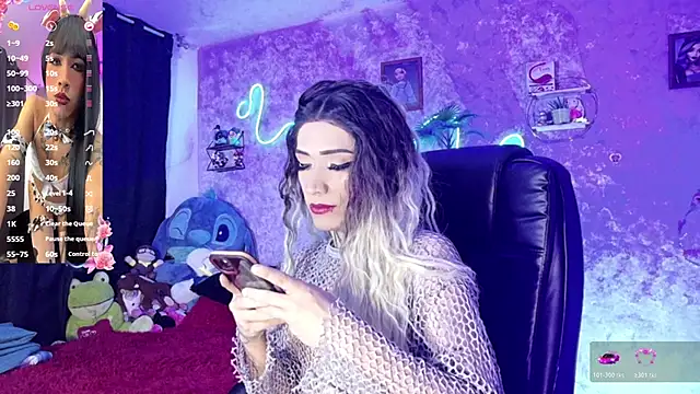 Snapshot of Micaela_Rangel chatting on April 25, 2026, 2:58 am Micaela Rangel online show from April 25, 2026, 2:58 am