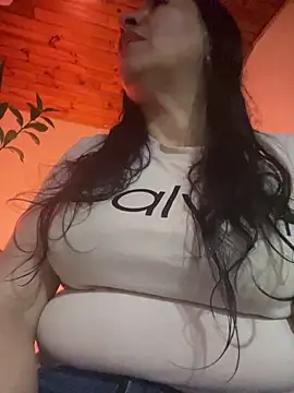 Snapshot of Freya_Artemisa chatting on March 24, 2026, 11:27 pm Freya Artemisa online show from March 24, 2026, 11:27 pm