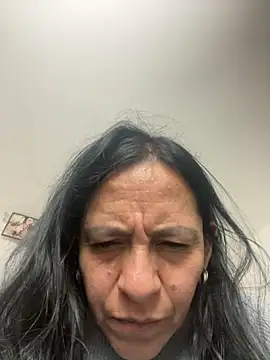 Freya Artemisa online show from September 17, 2025, 5:37 pm