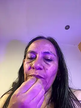 Snapshot of Freya_Artemisa chatting on May 19, 2026, 1:56 am Freya Artemisa online show from May 19, 2026, 1:56 am