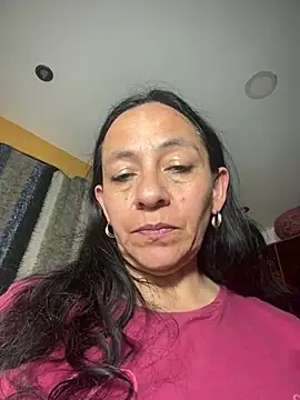 Snapshot of Freya_Artemisa chatting on April 4, 2026, 8:37 pm Freya Artemisa online show from April 4, 2026, 8:37 pm