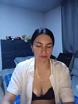 renata hot1 online show from May 16, 2026, 1:15 am