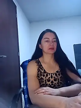 renata hot1 online show from March 3, 2025, 2:06 pm