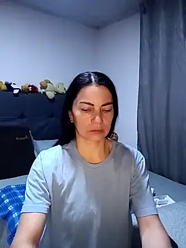 renata hot1 online show from April 16, 2026, 1:28 am