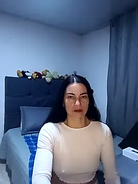 renata hot1 online show from March 27, 2026, 11:38 pm