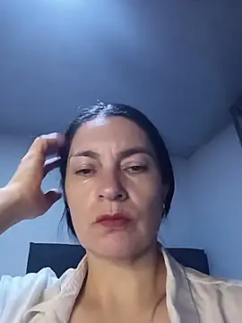 renata hot1 online show from July 12, 2026, 1:28 am