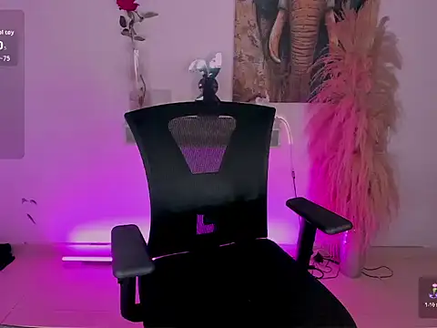 Snapshot of nairobbits chatting on November 14, 2025, 3:21 am nairobbits online show from November 14, 2025, 3:21 am