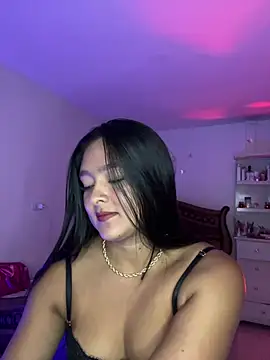 Snapshot of cristina1800 chatting on May 16, 2026, 3:38 am cristina1800 online show from May 16, 2026, 3:38 am