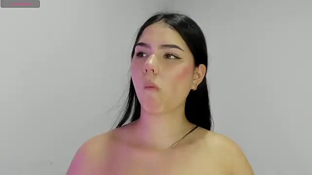 Snapshot of Natasha_su_ chatting on February 2, 2025, 4:15 am Natasha su online show from February 2, 2025, 4:15 am