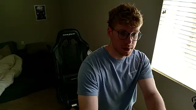BlueEyedTallGuy94 online show from July 6, 2026, 9:39 pm