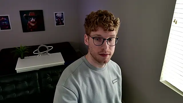 Snapshot of BlueEyedTallGuy94 chatting on March 10, 2026, 9:08 pm BlueEyedTallGuy94 online show from March 10, 2026, 9:08 pm
