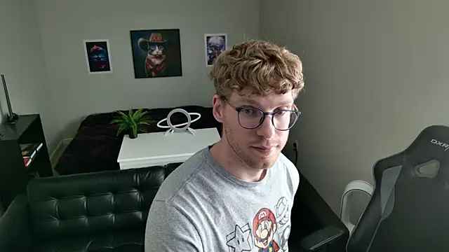 Snapshot of BlueEyedTallGuy94 chatting on March 26, 2026, 11:02 pm BlueEyedTallGuy94 online show from March 26, 2026, 11:02 pm