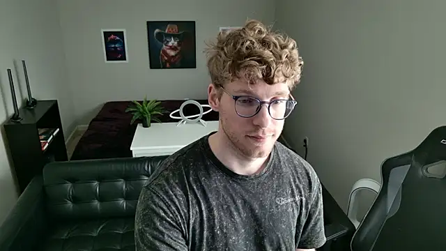 Snapshot of BlueEyedTallGuy94 chatting on March 23, 2026, 9:14 pm BlueEyedTallGuy94 online show from March 23, 2026, 9:14 pm