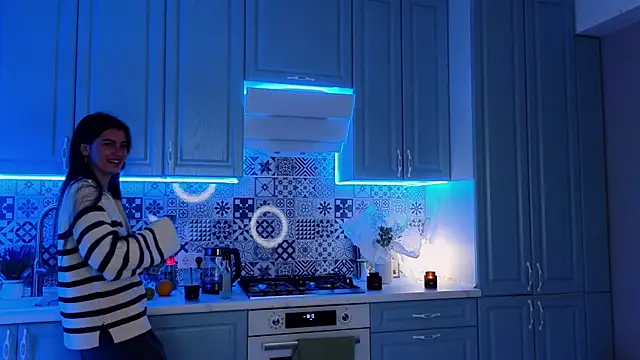 Snapshot of tomorrows_day chatting on November 8, 2025, 9:18 pm tomorrows day online show from November 8, 2025, 9:18 pm