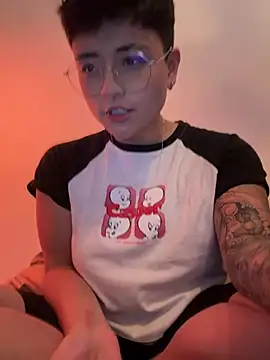 Snapshot of Ashley_Chriss chatting on January 25, 2025, 6:23 am Ashley Chriss online show from January 25, 2025, 6:23 am