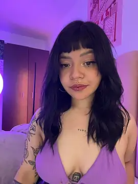 Snapshot of Ashley_Chriss chatting on December 18, 2025, 7:02 am Ashley Chriss online show from December 18, 2025, 7:02 am