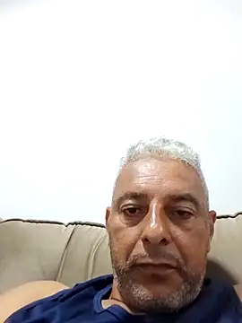Snapshot of gordonunes chatting on May 8, 2026, 11:30 pm gordonunes online show from May 8, 2026, 11:30 pm