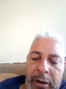 Snapshot of gordonunes chatting on May 20, 2026, 6:27 pm gordonunes online show from May 20, 2026, 6:27 pm