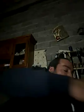 Snapshot of ros217 chatting on October 31, 2025, 4:36 pm ros217 online show from October 31, 2025, 4:36 pm