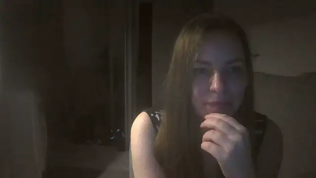 Snapshot of AnnaDiamond1 chatting on September 15, 2025, 11:38 pm AnnaDiamond1 online show from September 15, 2025, 11:38 pm