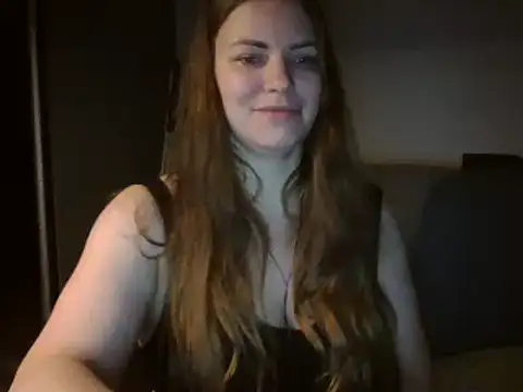 Snapshot of AnnaDiamond1 chatting on March 19, 2025, 10:31 pm AnnaDiamond1 online show from March 19, 2025, 10:31 pm