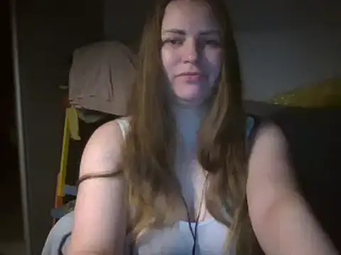 Snapshot of AnnaDiamond1 chatting on February 4, 2025, 10:55 pm AnnaDiamond1 online show from February 4, 2025, 10:55 pm