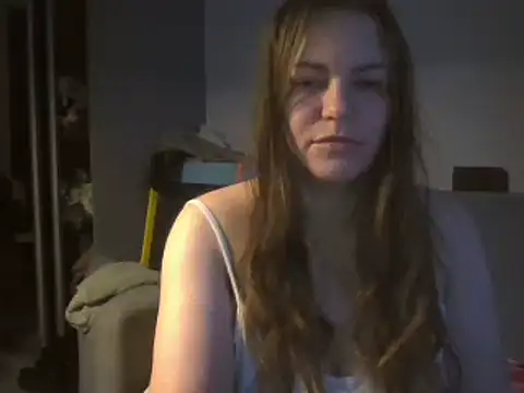 Snapshot of AnnaDiamond1 chatting on February 16, 2025, 5:59 am AnnaDiamond1 online show from February 16, 2025, 5:59 am