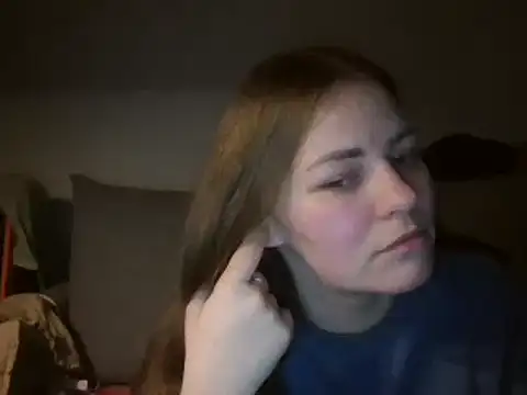 Snapshot of AnnaDiamond1 chatting on February 21, 2025, 2:06 pm AnnaDiamond1 online show from February 21, 2025, 2:06 pm