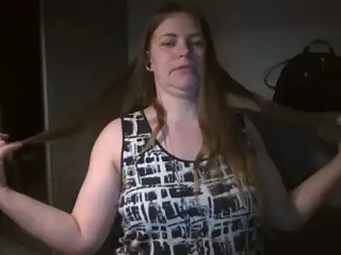 Snapshot of AnnaDiamond1 chatting on February 23, 2025, 1:35 am AnnaDiamond1 online show from February 23, 2025, 1:35 am