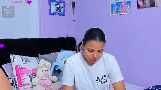 sara mendez2 online show from September 14, 2025, 11:27 pm