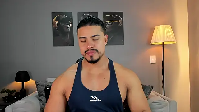 ApoloMakris online show from November 30, 2025, 5:14 pm