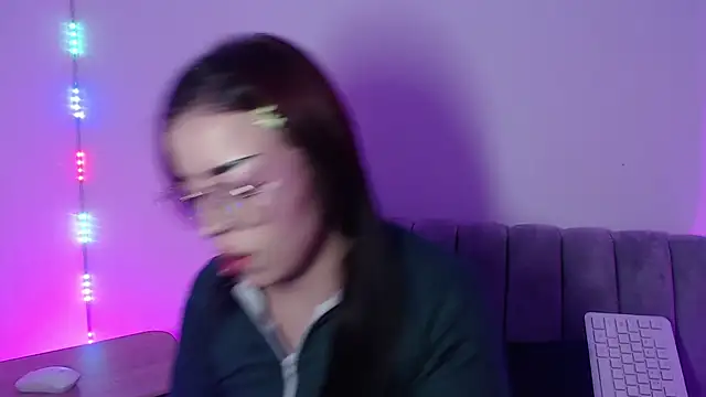 Snapshot of Marian_Ran chatting on December 3, 2025, 2:23 am Marian Ran online show from December 3, 2025, 2:23 am