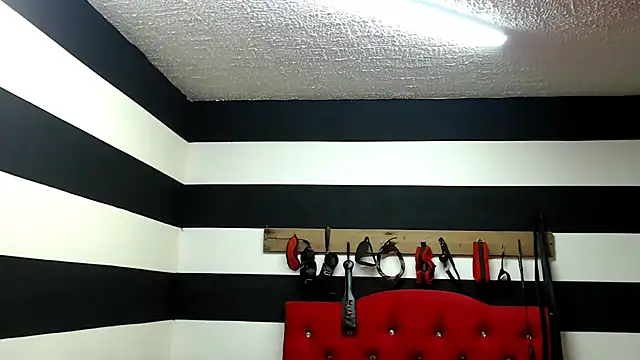 Snapshot of Marian_Ran chatting on March 6, 2025, 5:03 am Marian Ran online show from March 6, 2025, 5:03 am