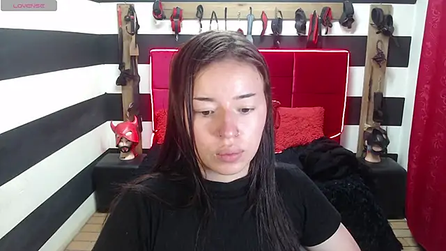 Snapshot of Marian_Ran chatting on October 8, 2025, 2:24 am Marian Ran online show from October 8, 2025, 2:24 am