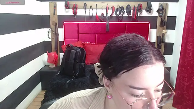 Snapshot of Marian_Ran chatting on September 22, 2025, 3:12 am Marian Ran online show from September 22, 2025, 3:12 am