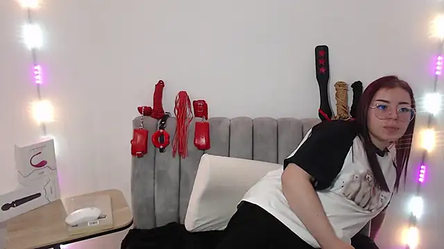 Snapshot of Marian_Ran chatting on November 28, 2025, 2:01 am Marian Ran online show from November 28, 2025, 2:01 am