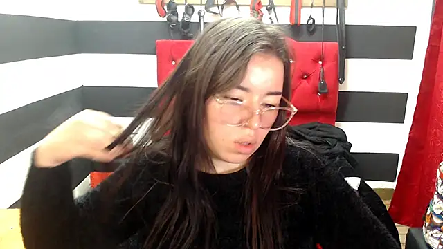 Snapshot of Marian_Ran chatting on March 11, 2025, 3:04 am Marian Ran online show from March 11, 2025, 3:04 am