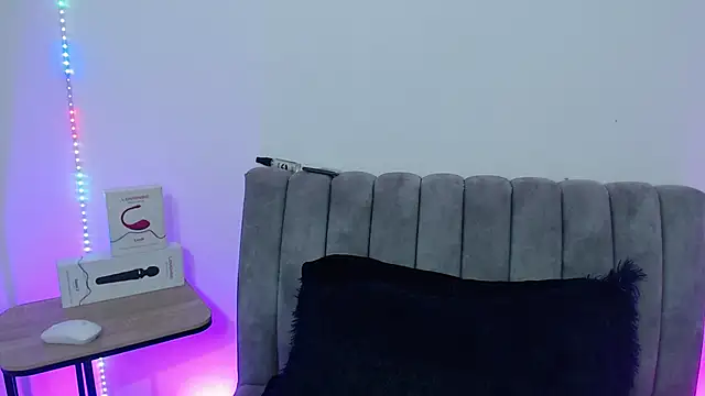 Snapshot of Marian_Ran chatting on December 16, 2025, 5:00 am Marian Ran online show from December 16, 2025, 5:00 am