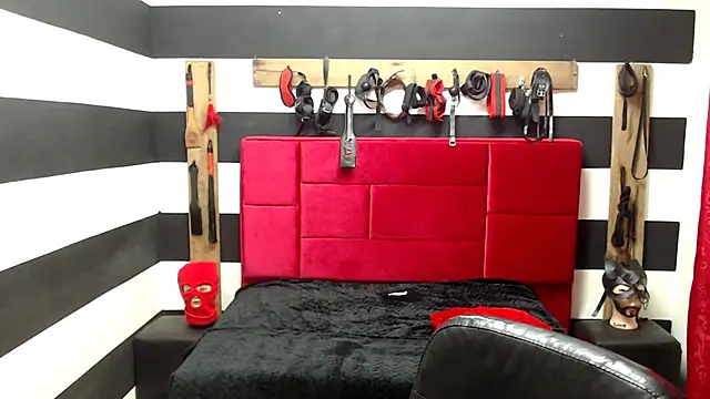 Snapshot of Marian_Ran chatting on March 17, 2025, 5:34 am Marian Ran online show from March 17, 2025, 5:34 am