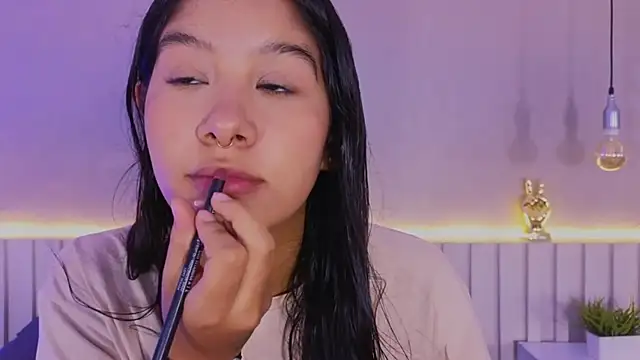 Aida moreno online show from November 5, 2025, 11:24 am