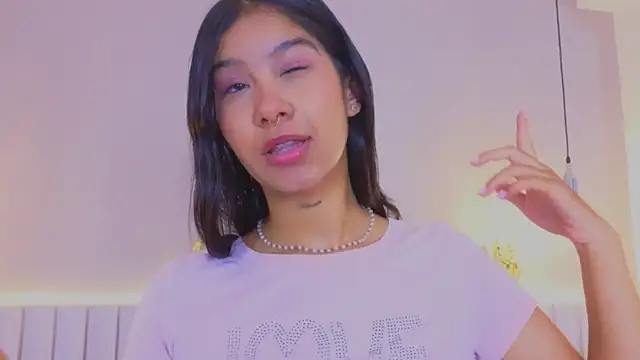 Aida moreno online show from September 29, 2025, 11:38 am