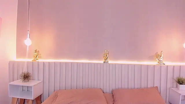 Aida moreno online show from March 21, 2025, 11:12 am