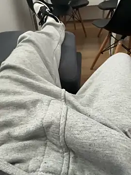 XMenX24 online show from February 3, 2025, 2:02 pm