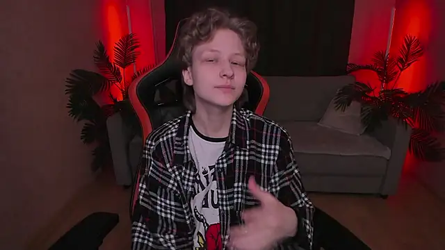 Snapshot of Janchik_price chatting on December 8, 2024, 5:11 pm Janchik price online show from December 8, 2024, 5:11 pm