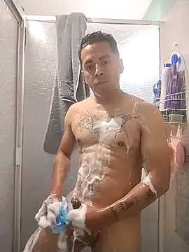 Snapshot of Izzyrockone chatting on November 11, 2025, 2:01 pm Izzyrockone online show from November 11, 2025, 2:01 pm