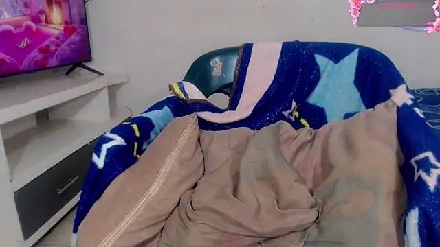 Snapshot of DannaDocell chatting on March 22, 2026, 1:45 pm DannaDocell online show from March 22, 2026, 1:45 pm