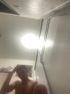 kevinsito1 online show from December 19, 2025, 5:21 am