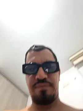 john8013 online show from April 23, 2026, 2:18 am