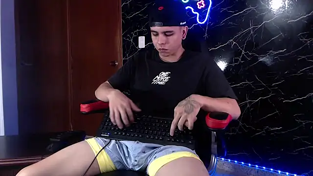 maty hardx online show from January 4, 2025, 3:17 pm